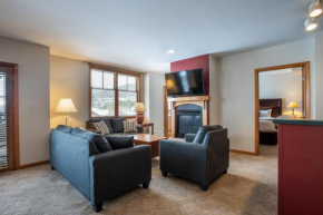 Perfectly sized fourth floor Zephyr Mountain Lodge Condo with Forest View condo